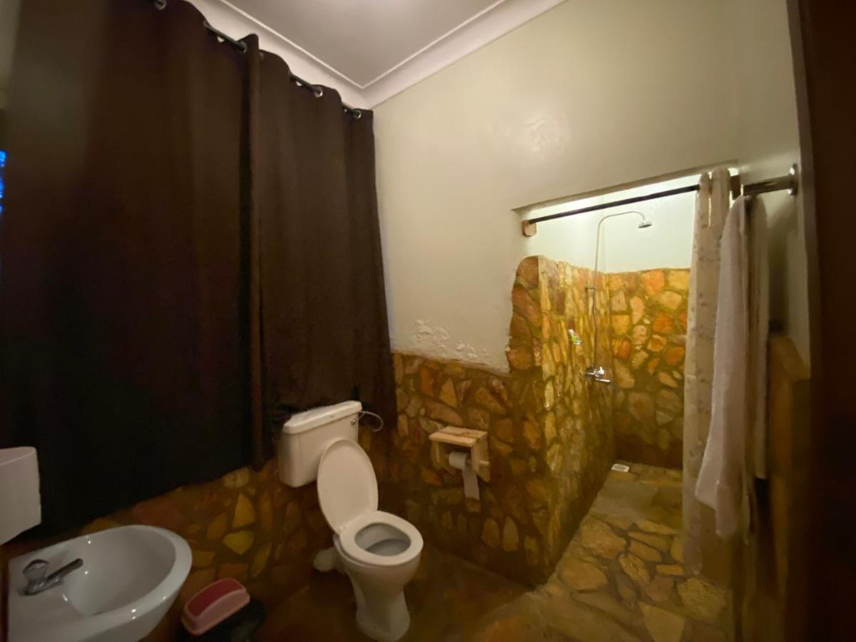 Afro Smile Hotel & Guest House - Jinja Dış mekan fotoğraf