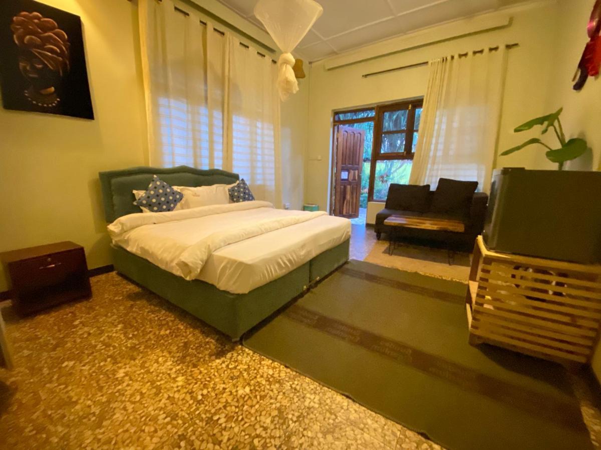 Afro Smile Hotel & Guest House - Jinja Dış mekan fotoğraf