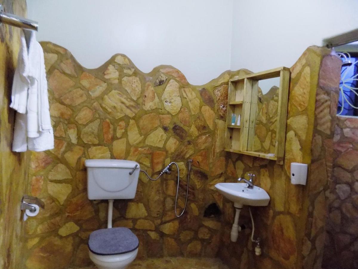 Afro Smile Hotel & Guest House - Jinja Dış mekan fotoğraf