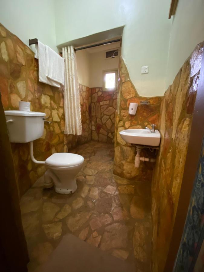 Afro Smile Hotel & Guest House - Jinja Dış mekan fotoğraf